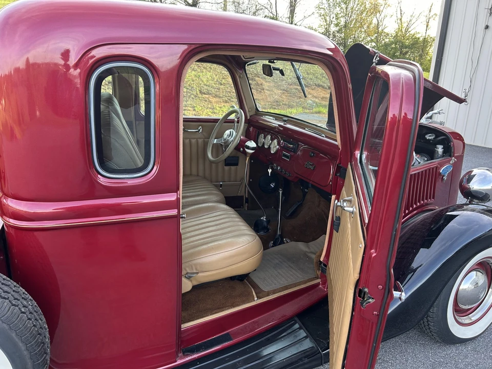 Ford Hot Rod - Image 23 of 31