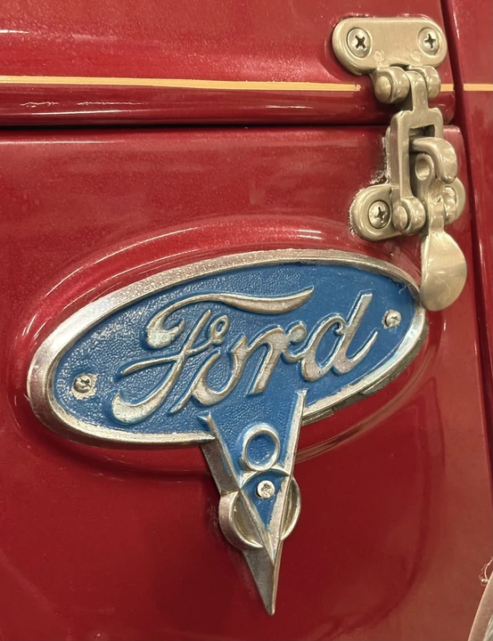 Ford Hot Rod - Image 14 of 31