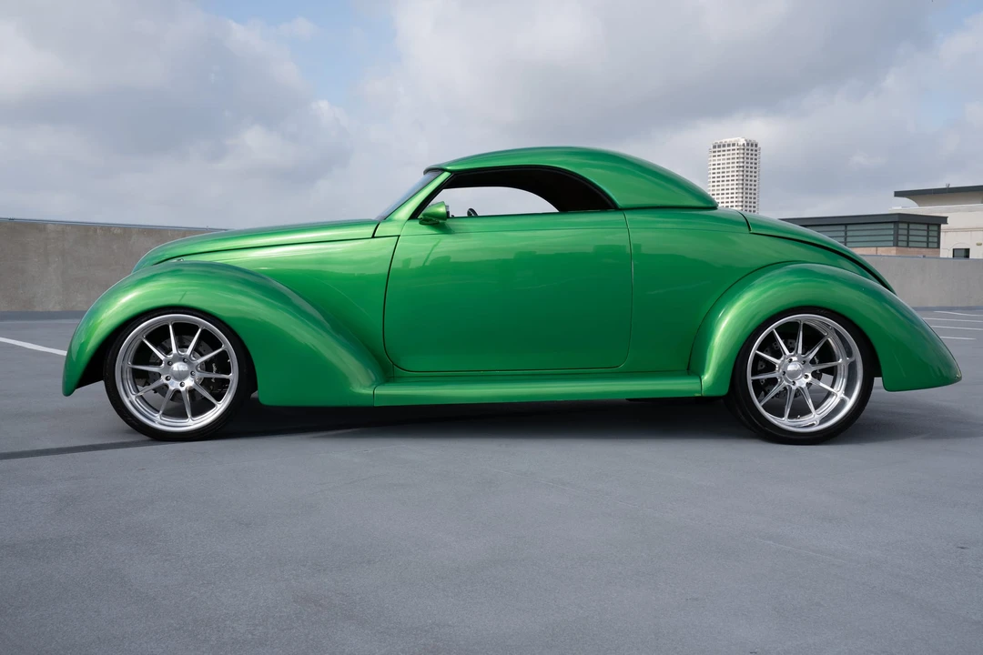 Ford Hot Rod - Image 24 of 31