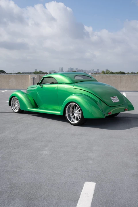 Ford Hot Rod - Image 27 of 31