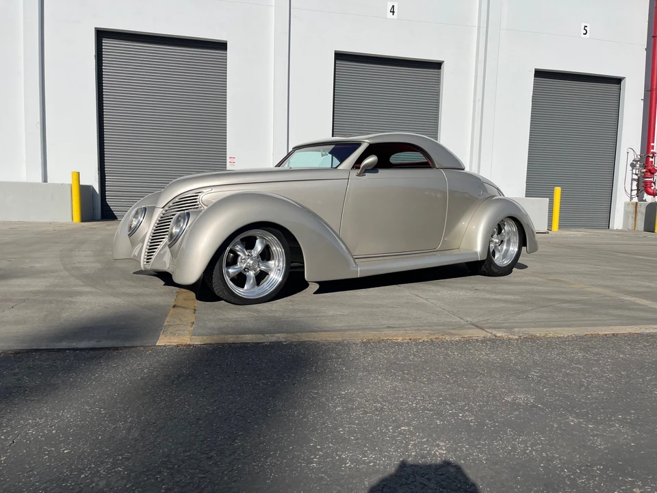 Ford Hot Rod - Image 2 of 31