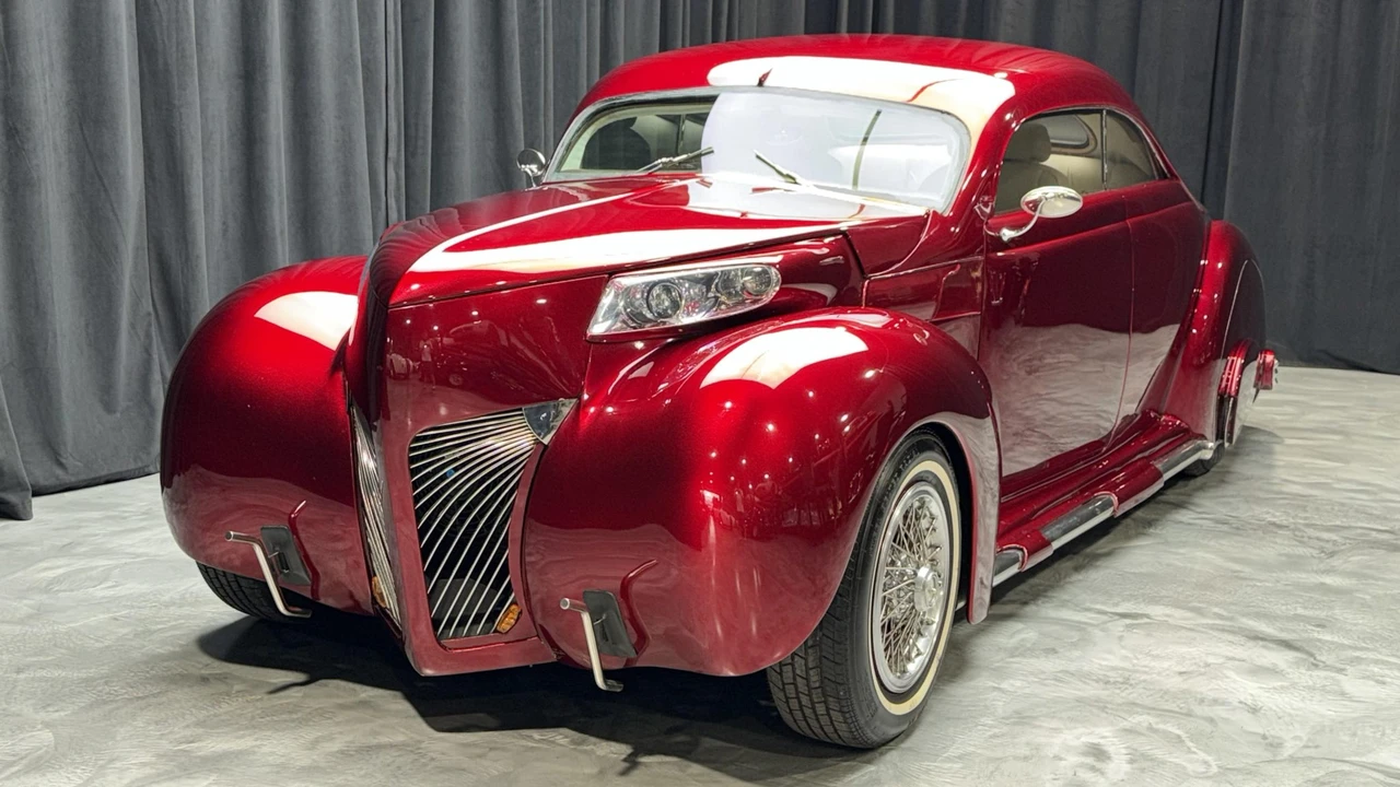 Ford Hot Rod - Image 27 of 31