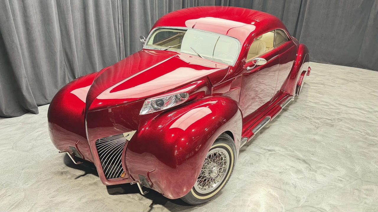 Ford Hot Rod - Image 28 of 31
