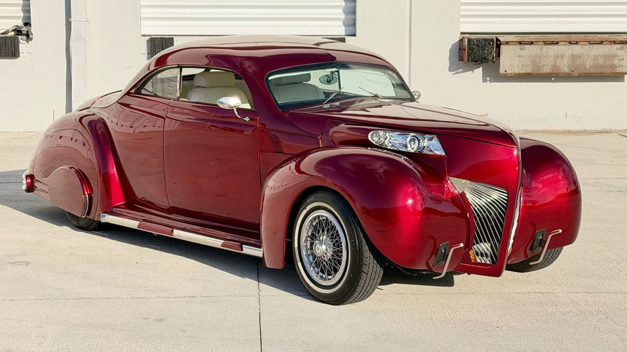 Ford Hot Rod - Image 11 of 31