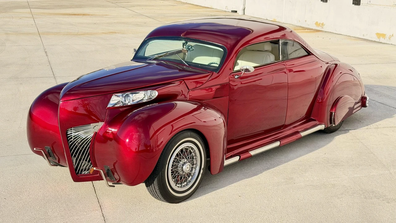 Ford Hot Rod - Image 2 of 31