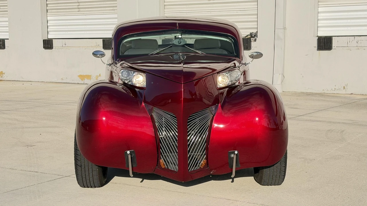 Ford Hot Rod - Image 7 of 31