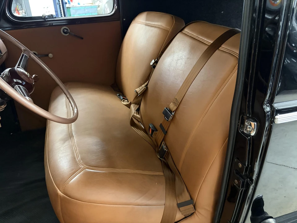 Ford Standard & Deluxe & Super Deluxe - Image 18 of 31