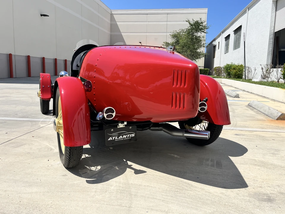 Bugatti - Image 13 of 31