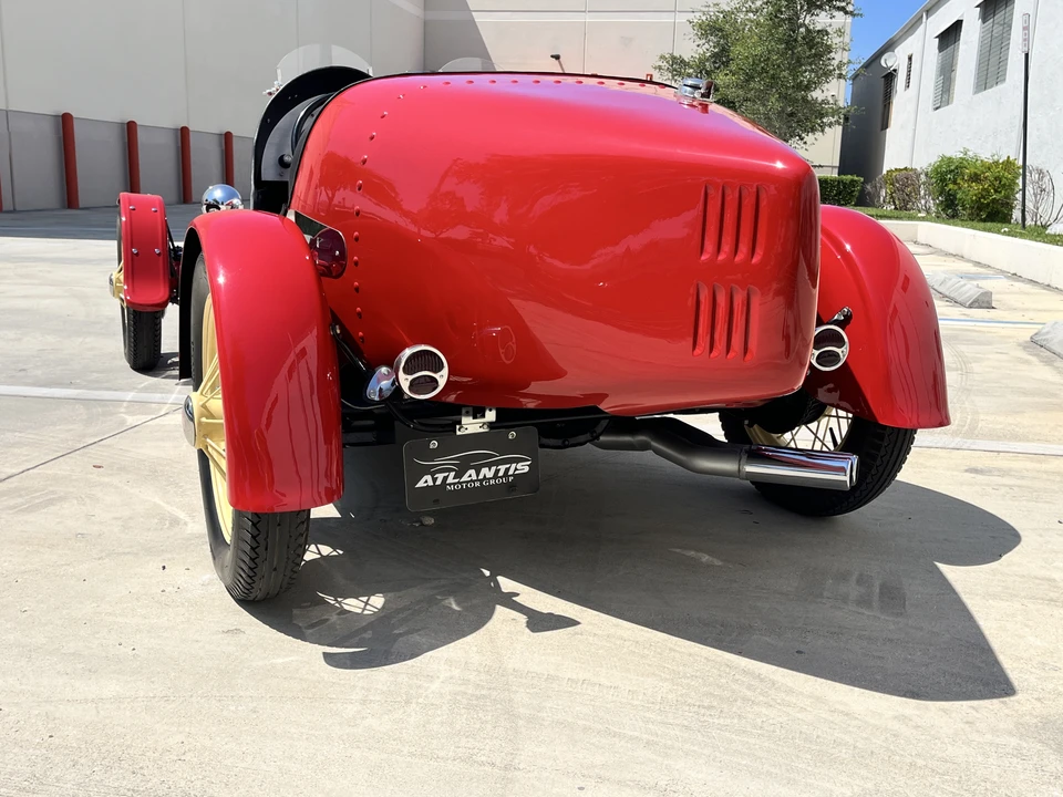 Bugatti - Image 12 of 31