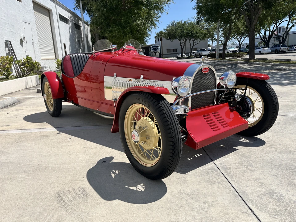 Bugatti - Image 5 of 31