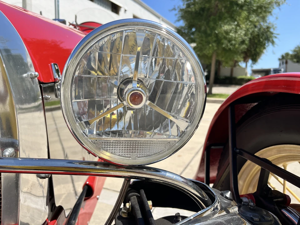 Bugatti - Image 19 of 31