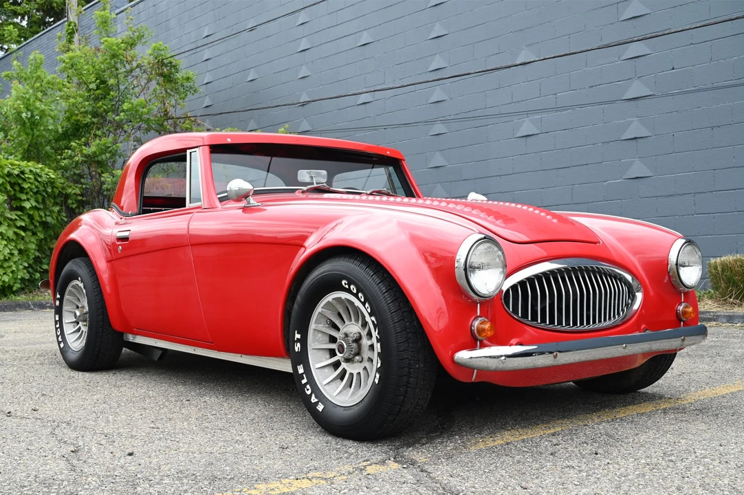 Austin-Healey - Image 11 of 31
