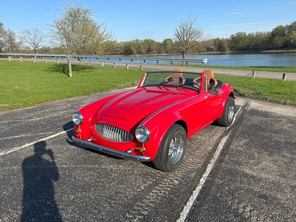 Austin-Healey - Image 2 of 31