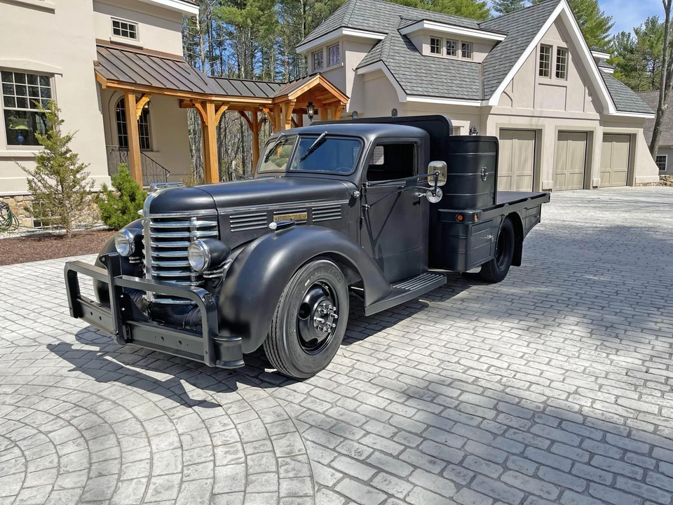 Diamond T - Image 4 of 31