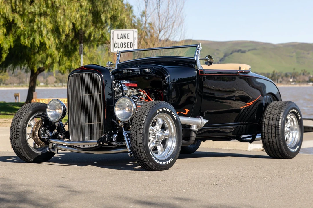 Ford Hot Rod - Image 1 of 31