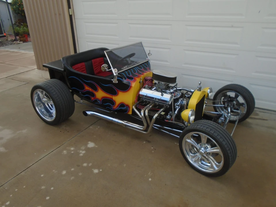 Ford Hot Rod - Image 18 of 31