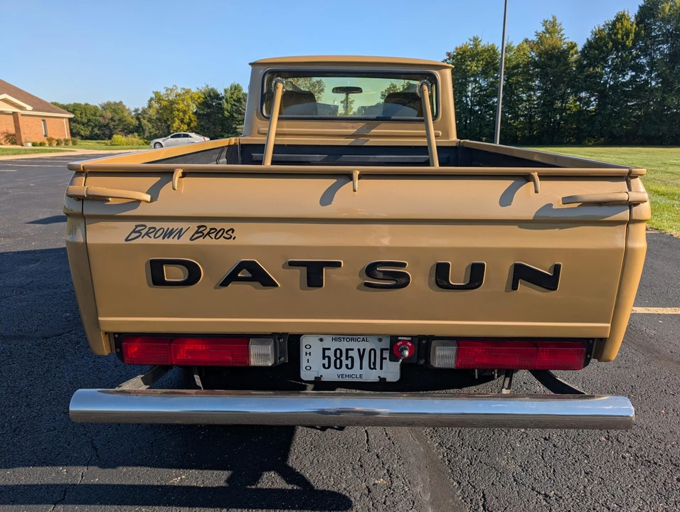 1970 Nissan - Image 10 of 31