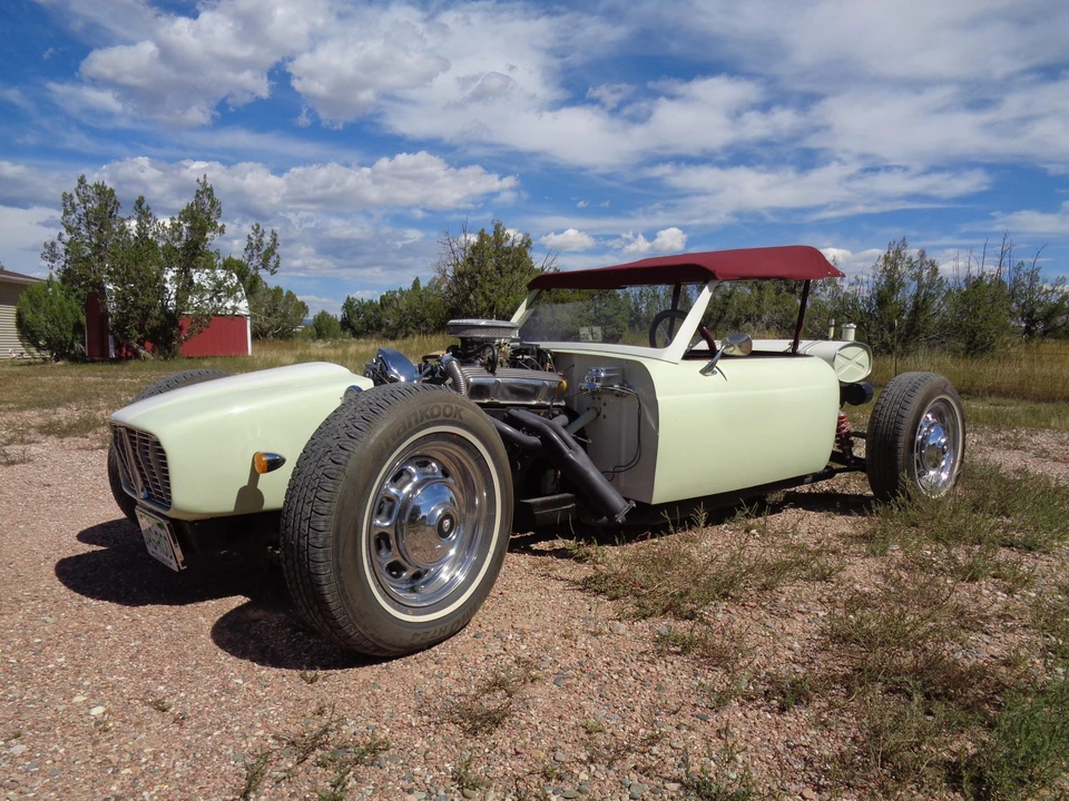 Jaguar Replica - Image 10 of 31