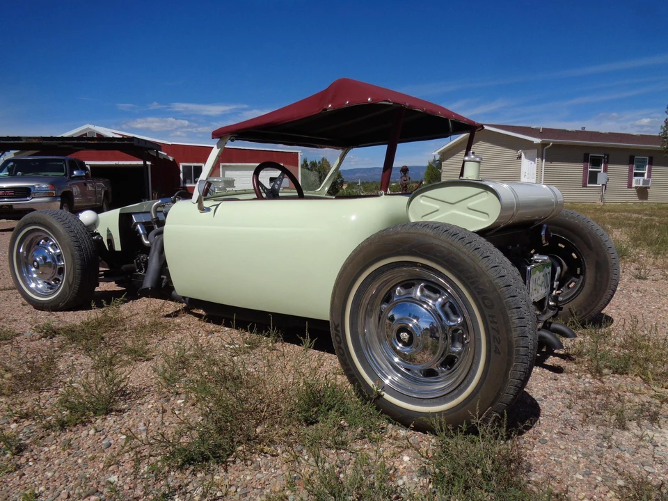 Jaguar Replica - Image 16 of 31