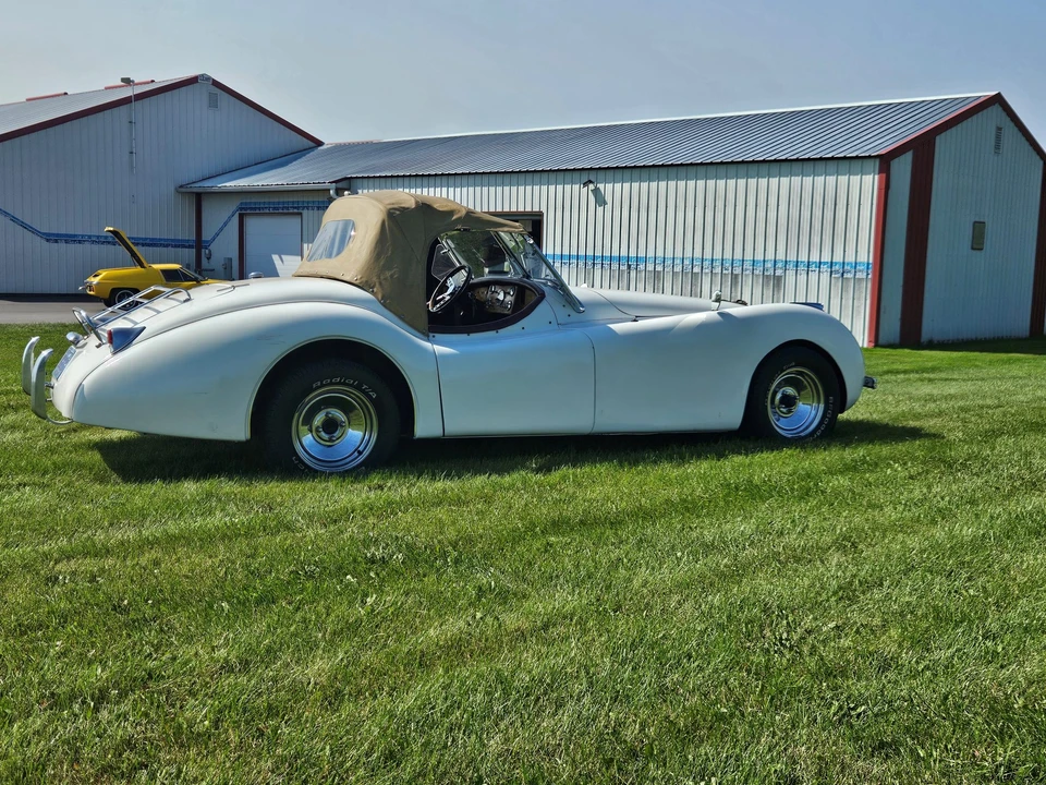 Jaguar Replica - Image 31 of 31