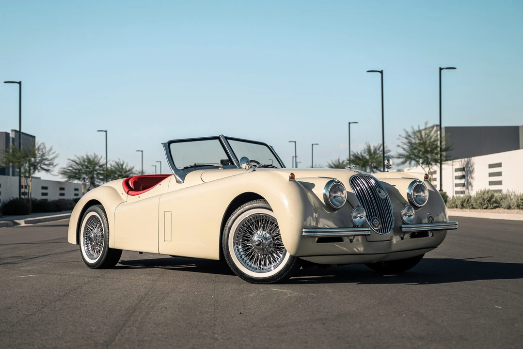 Jaguar Replica - Image 21 of 31