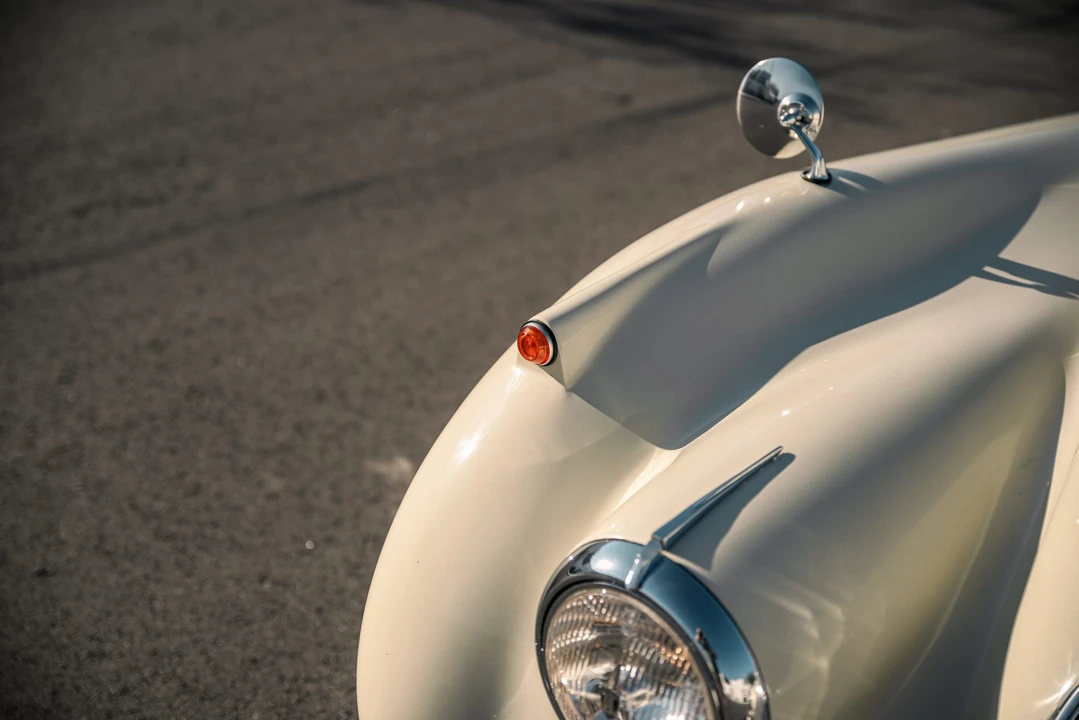 Jaguar Replica - Image 30 of 31