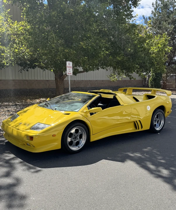 Lamborghini Diablo - Image 3 of 31