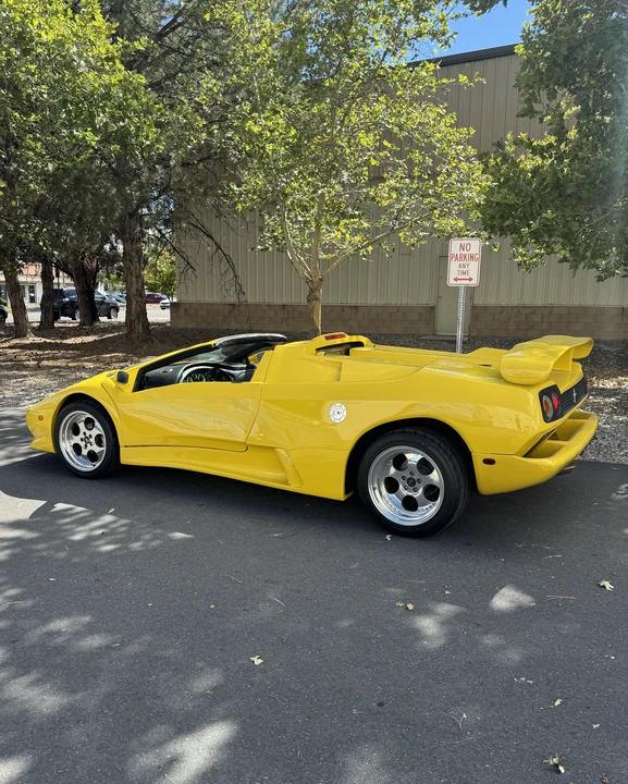 Lamborghini Diablo - Image 13 of 31