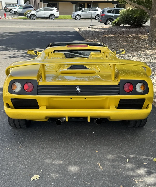 Lamborghini Diablo - Image 11 of 31