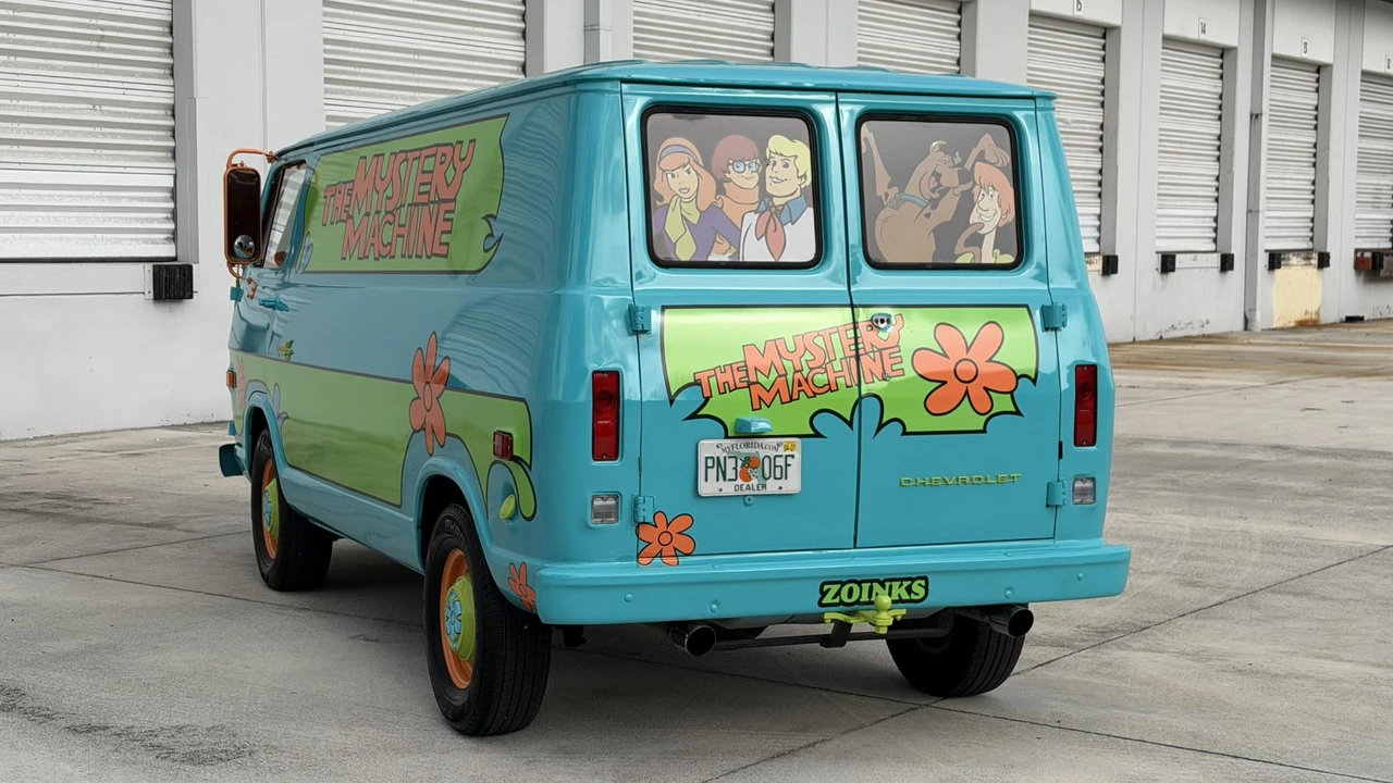 1968 Chevrolet G-Series Van - Image 15 of 31
