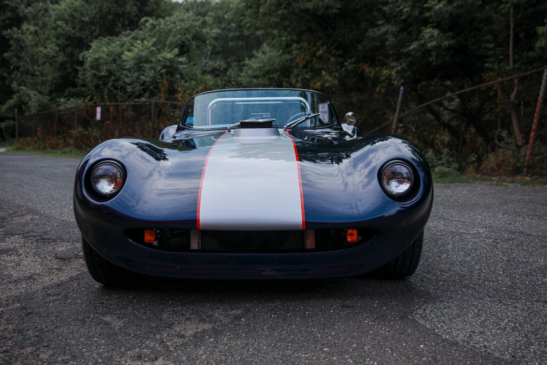 Factory Five Roadster - Image 17 of 31