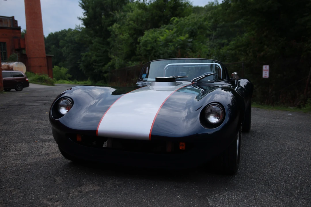 Factory Five Roadster - Image 8 of 31