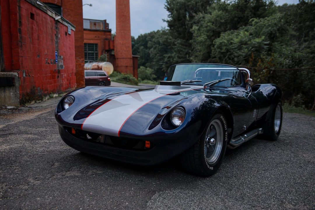 Factory Five Roadster - Image 7 of 31