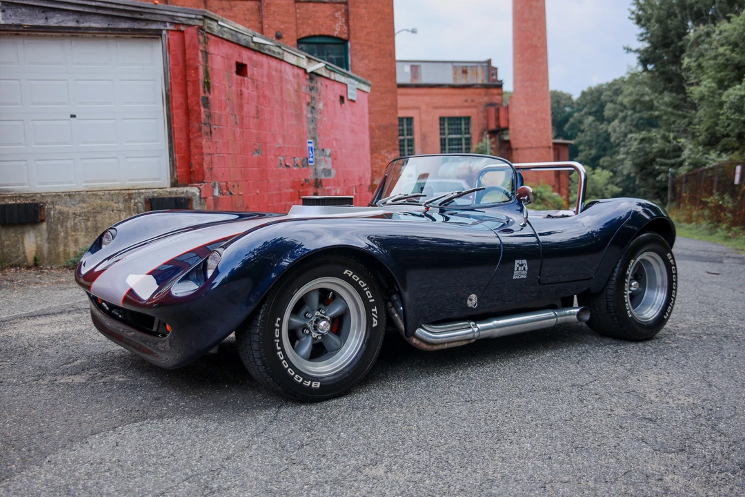 Factory Five Roadster - Image 3 of 31