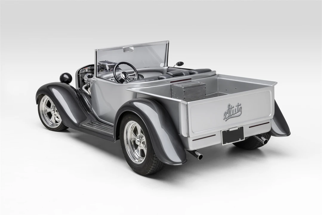 Stutz - Image 20 of 31