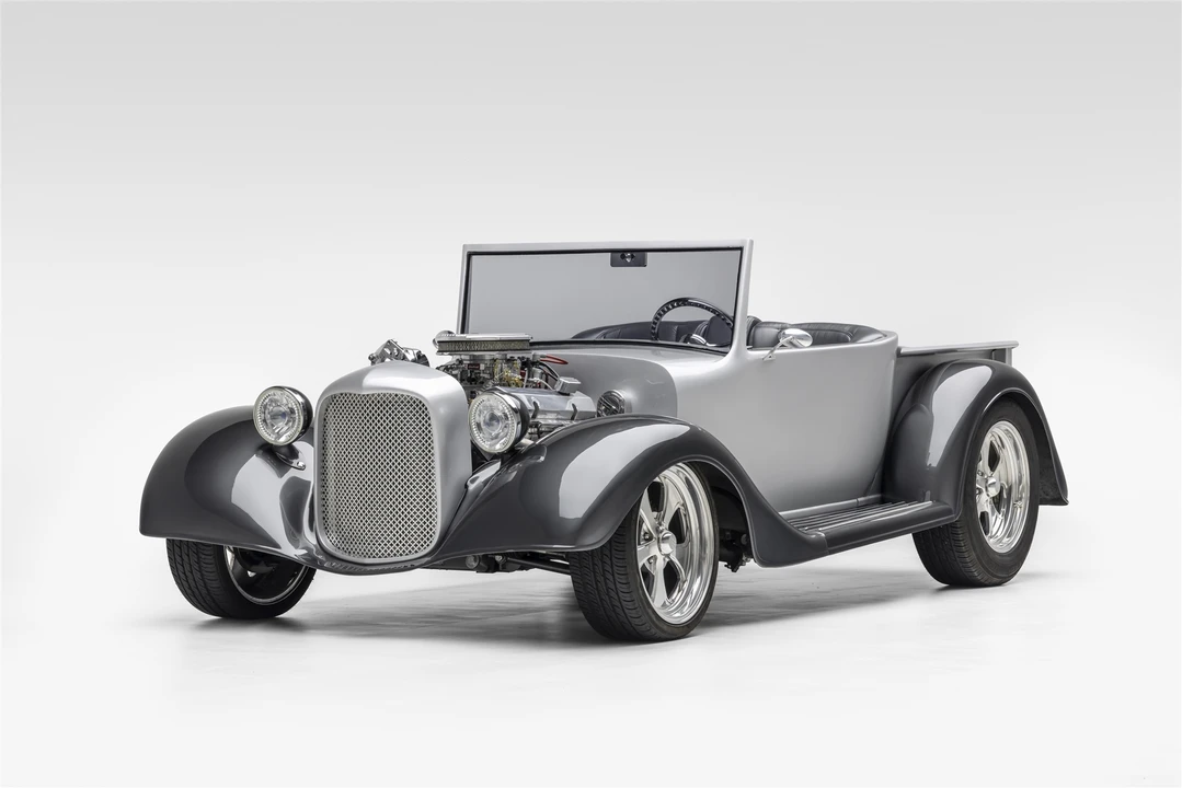 Stutz - Image 5 of 31