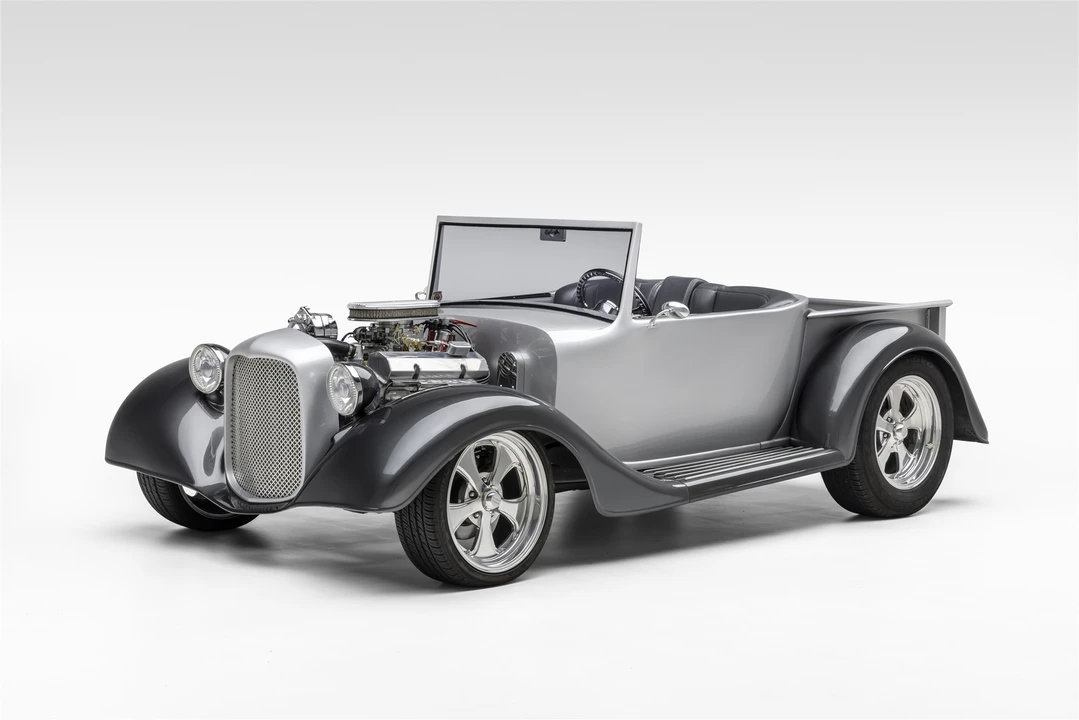 Stutz - Image 3 of 31