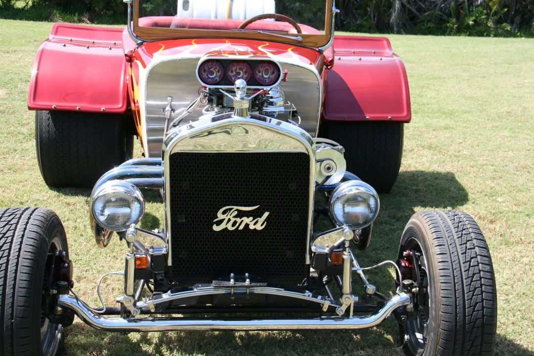Ford Hot Rod - Image 26 of 31