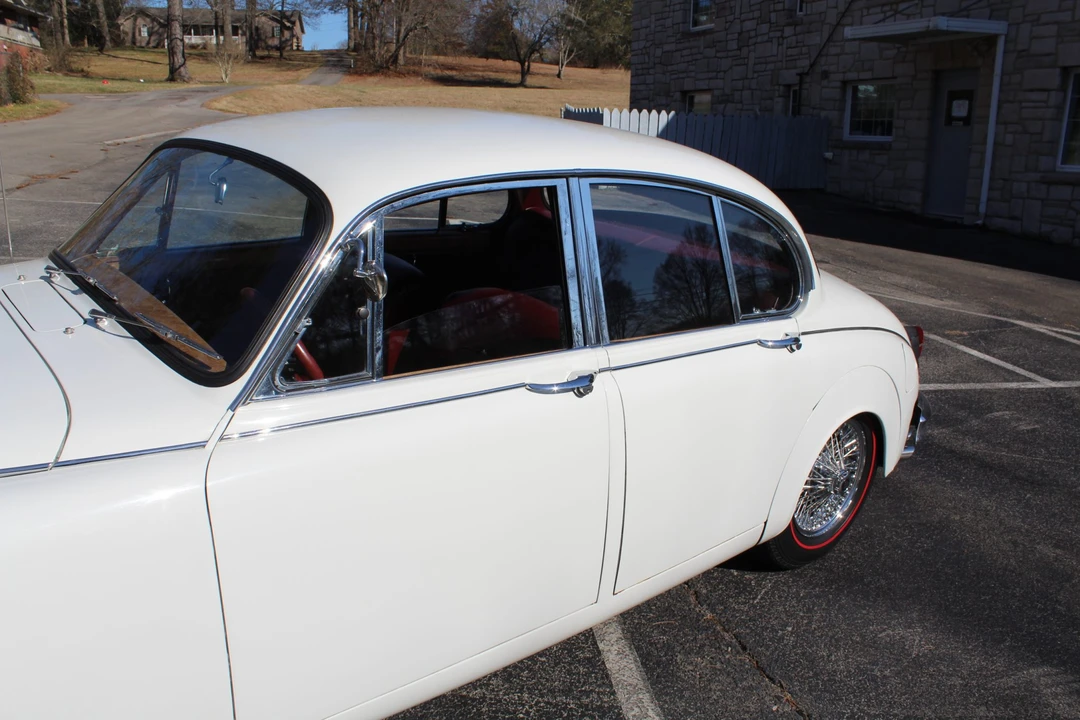 1961 Jaguar Mark II - Image 17 of 31