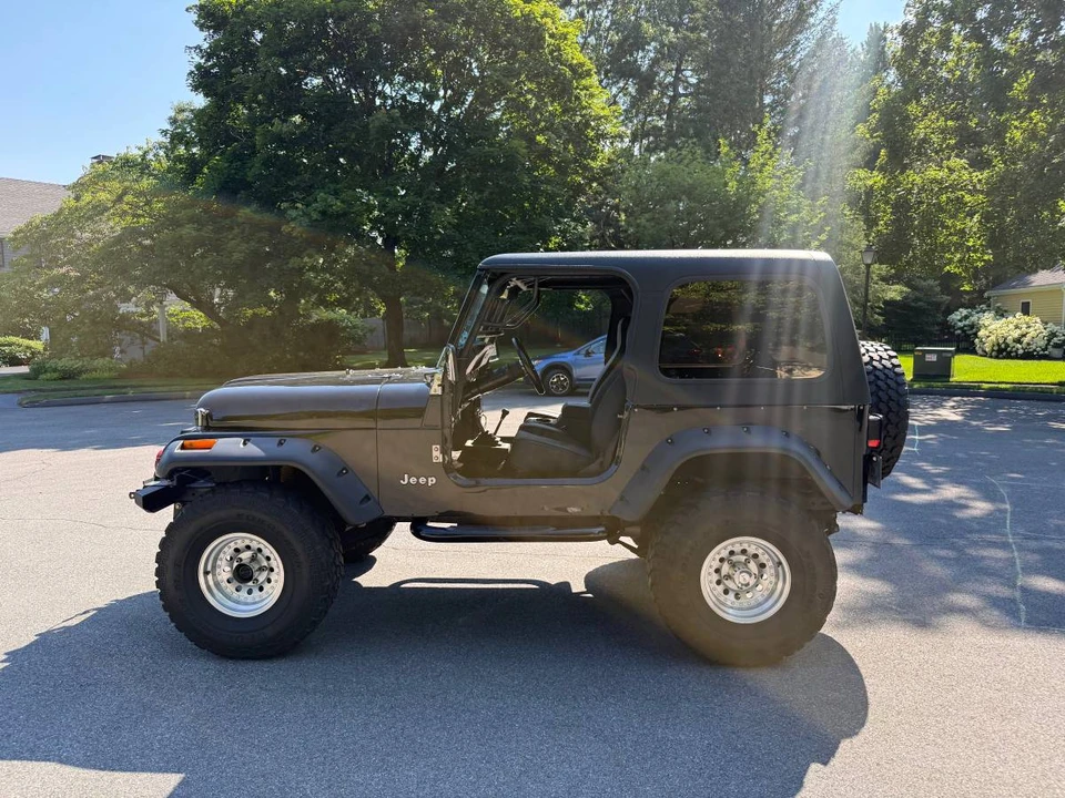 1984 Jeep CJ7 - Image 2 of 24