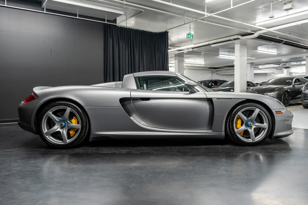 2005 Porsche Carrera GT - Image 20 of 31