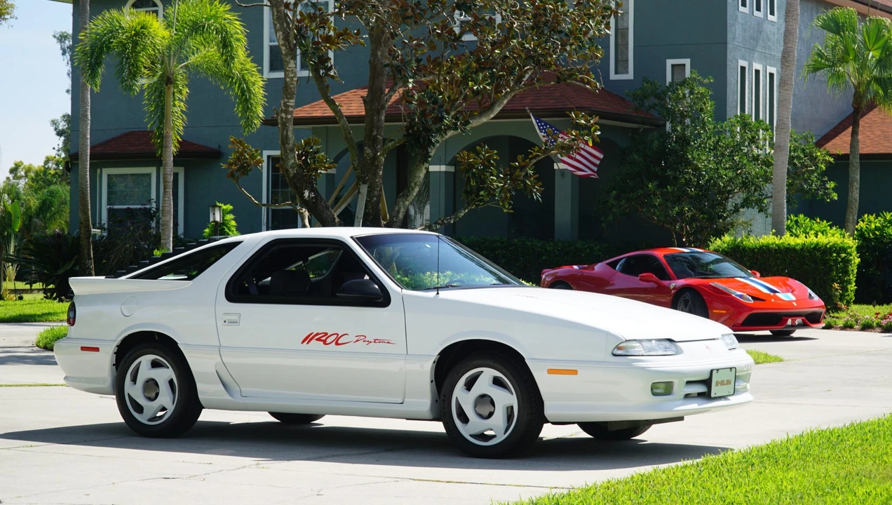 1992 Dodge Daytona - Image 13 of 31