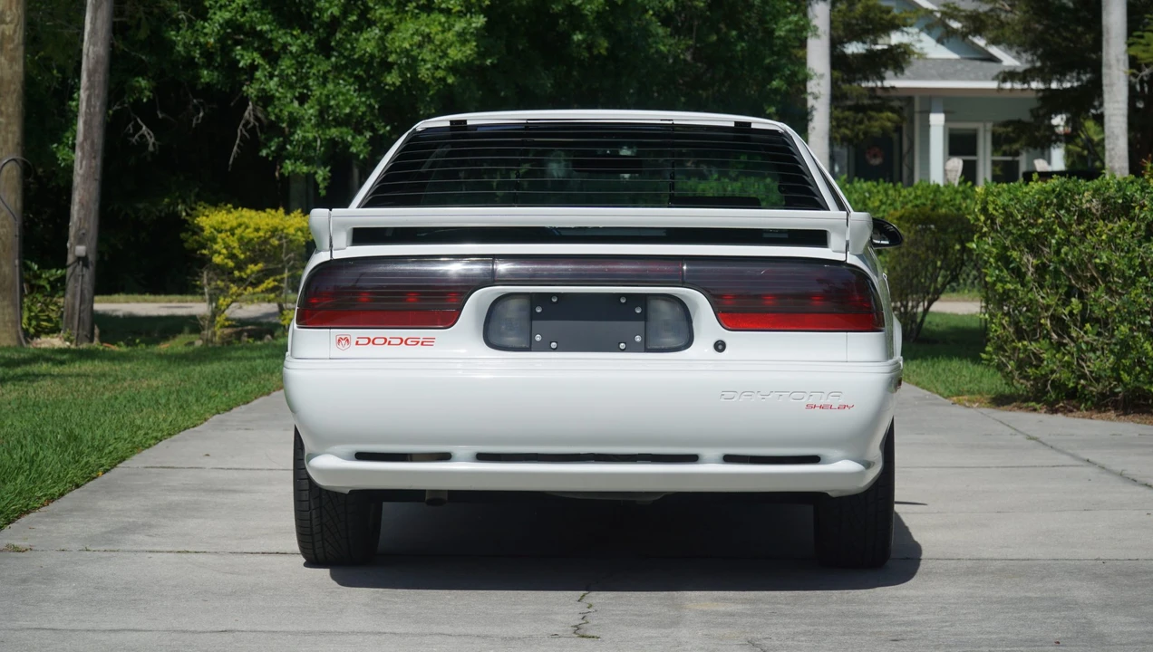 1992 Dodge Daytona - Image 21 of 31
