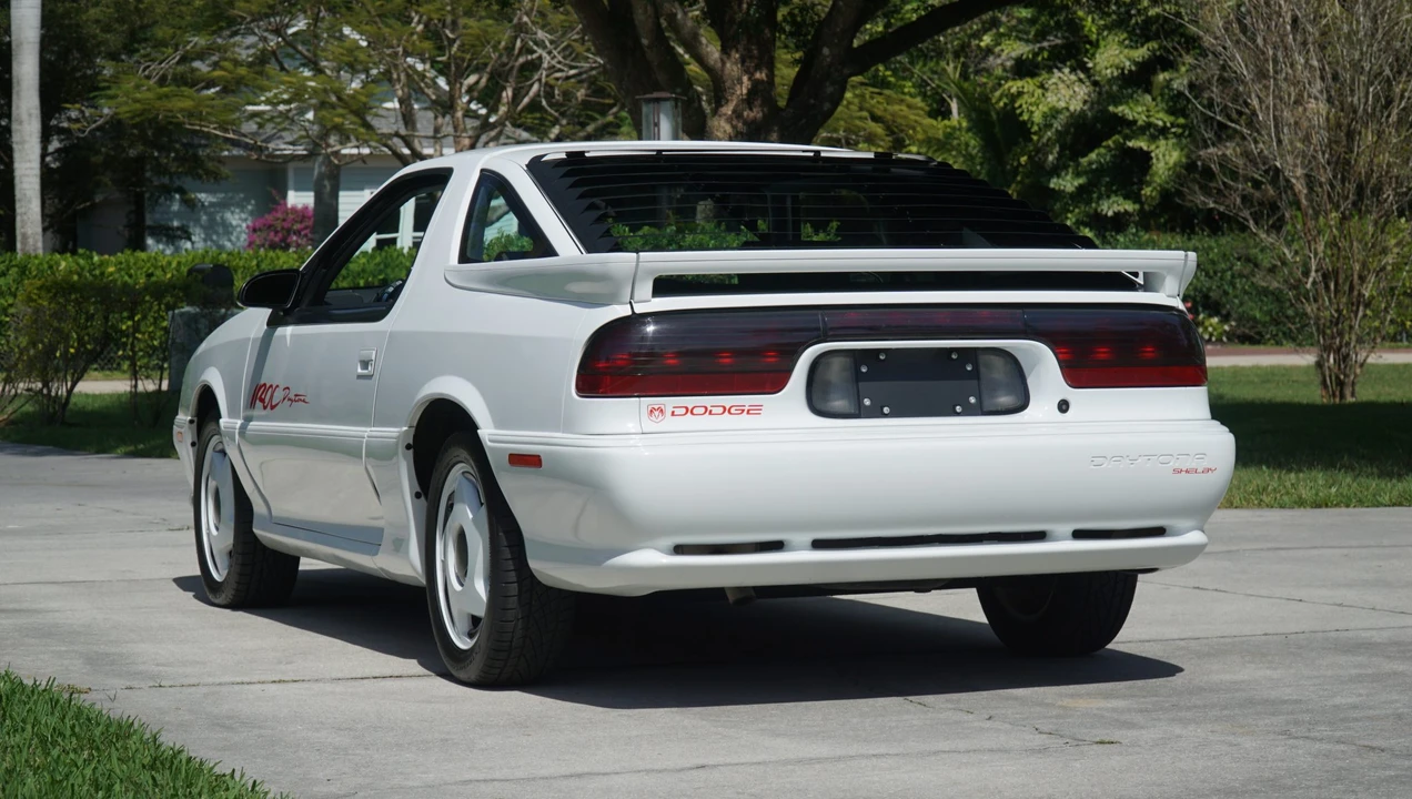 1992 Dodge Daytona - Image 22 of 31