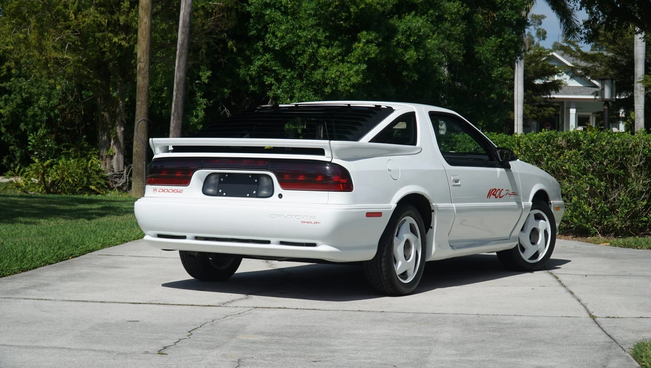 1992 Dodge Daytona - Image 17 of 31