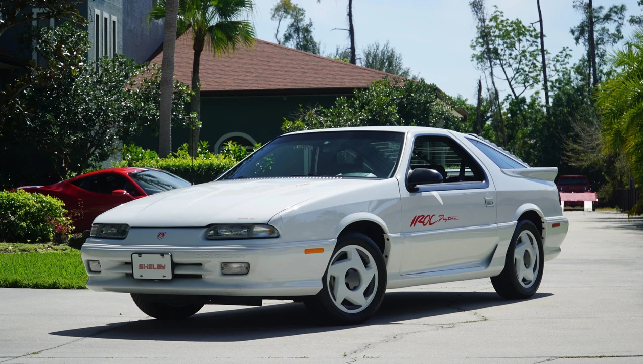 1992 Dodge Daytona - Image 4 of 31