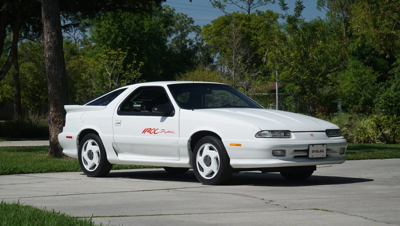 1992 Dodge Daytona - Image 12 of 31