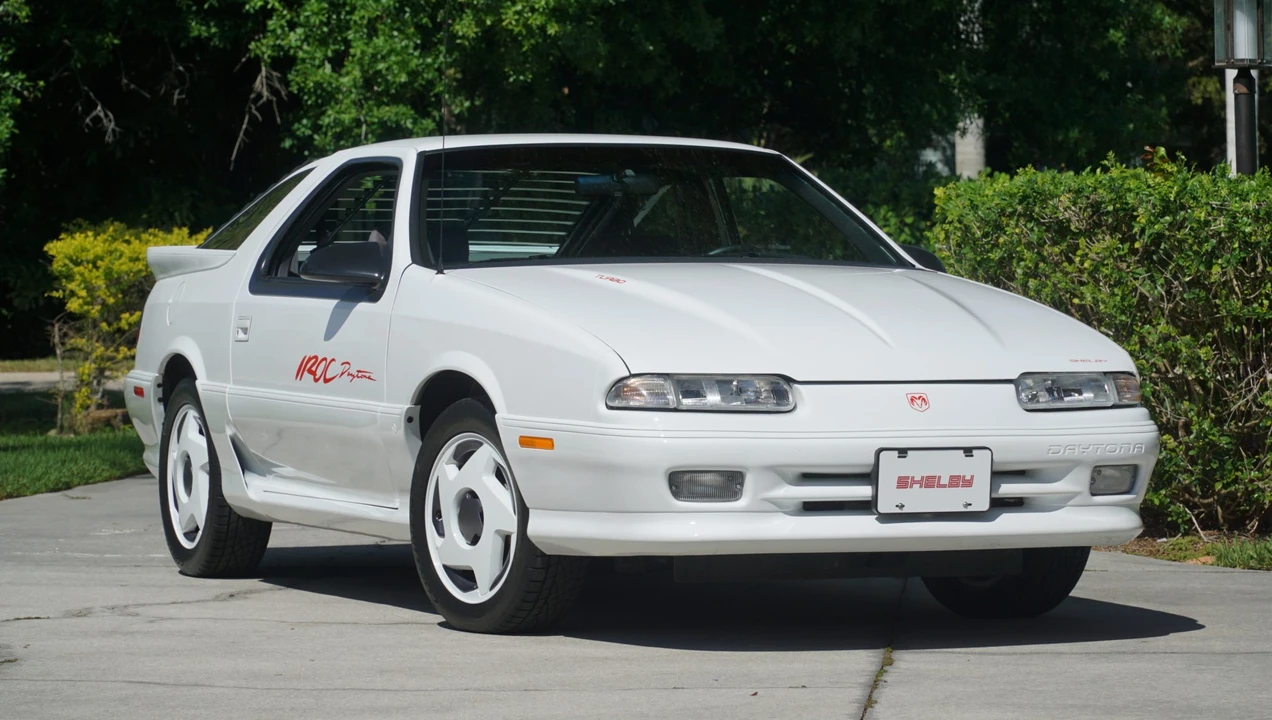 1992 Dodge Daytona - Image 11 of 31