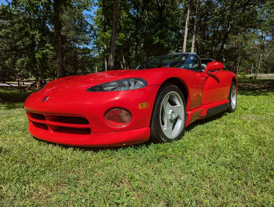 1993 Dodge Viper 1st Gen - Image 2 of 31