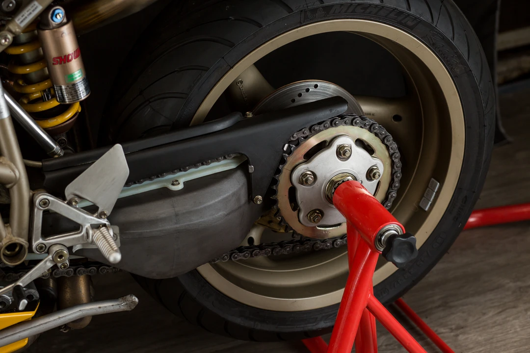 1997 Ducati 748 - Image 6 of 6